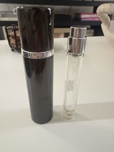 Oud wood tom ford - oud, empty